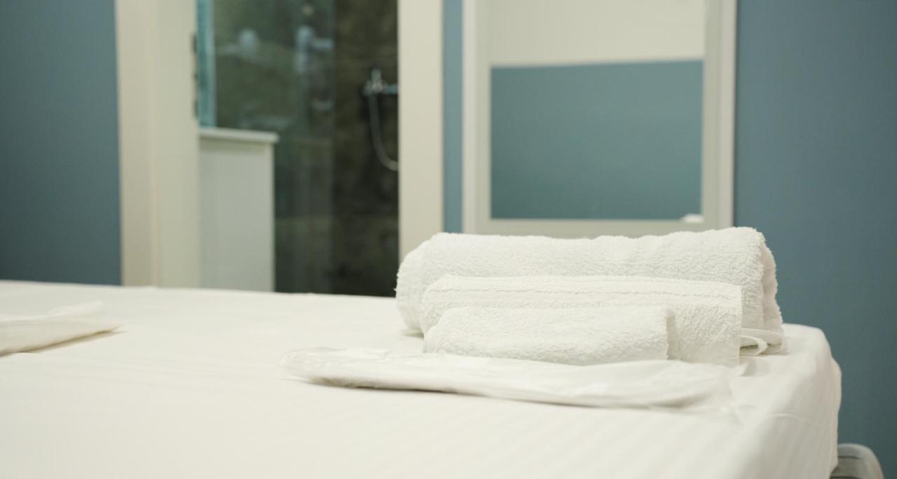Hotel Luris โกเลม ภายนอก รูปภาพ