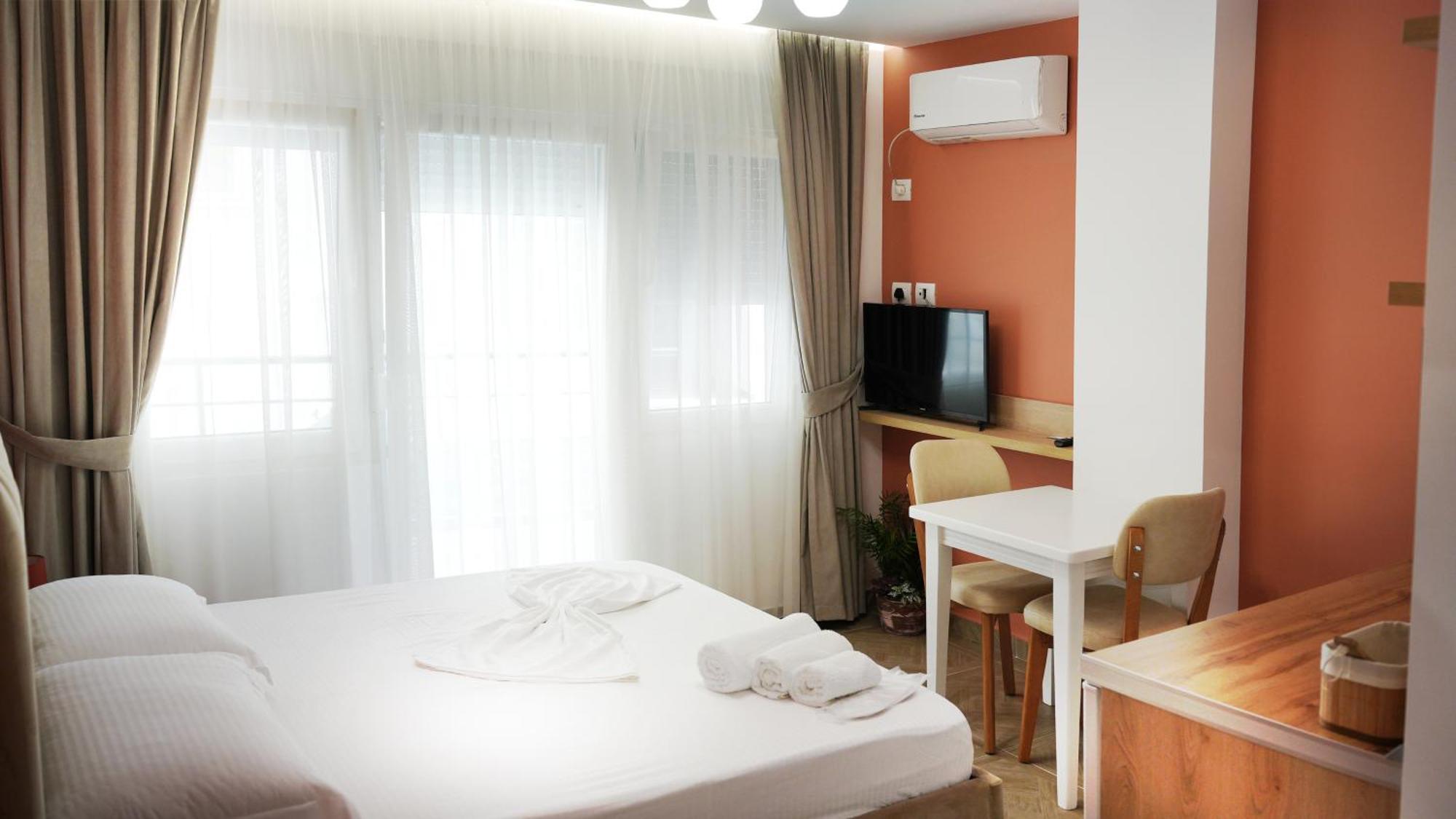 Hotel Luris โกเลม ภายนอก รูปภาพ