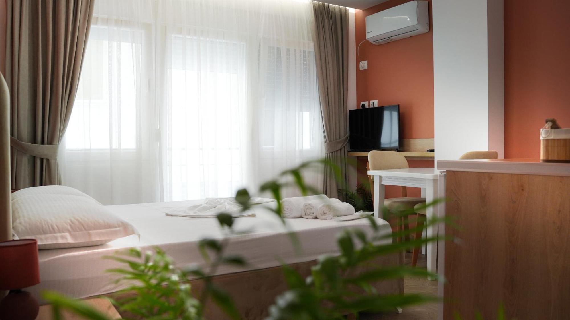 Hotel Luris โกเลม ภายนอก รูปภาพ
